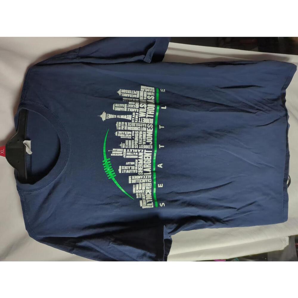 Fruit of the Loom HD Cotton NFL Seahawks Seattle Skyline T-Shirt XL See Desc